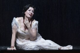 Marina Rebeka brilla nella Traviata napoletana