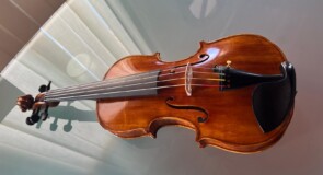 Il Conservatorio di Cosenza ora possiede il Gran Violino a 5 corde realizzato da “Liuteria Jonica Corrado”